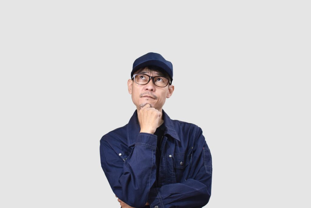 悩む人